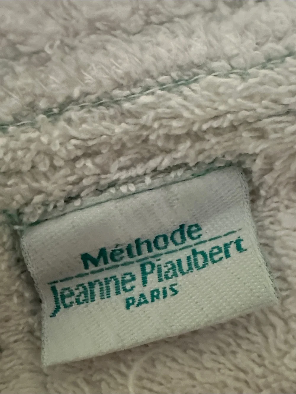 Methode JPWhite Bath Towel with Mint Border - Premium Home Bath Paris